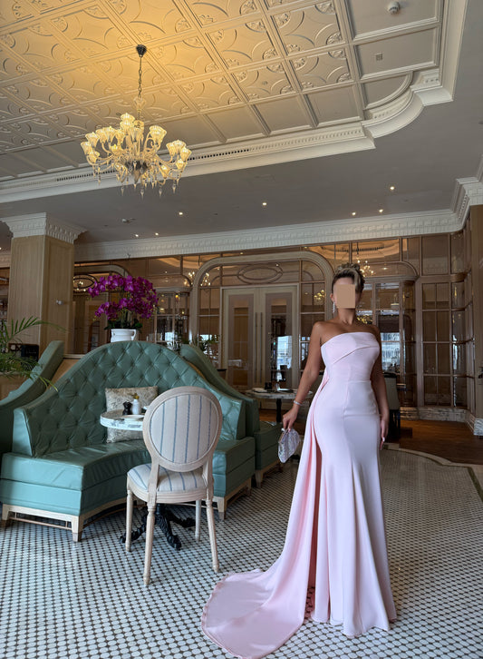 LIGHT PINK ASYMMETRIC TUBE DRESS WITH TRAIL