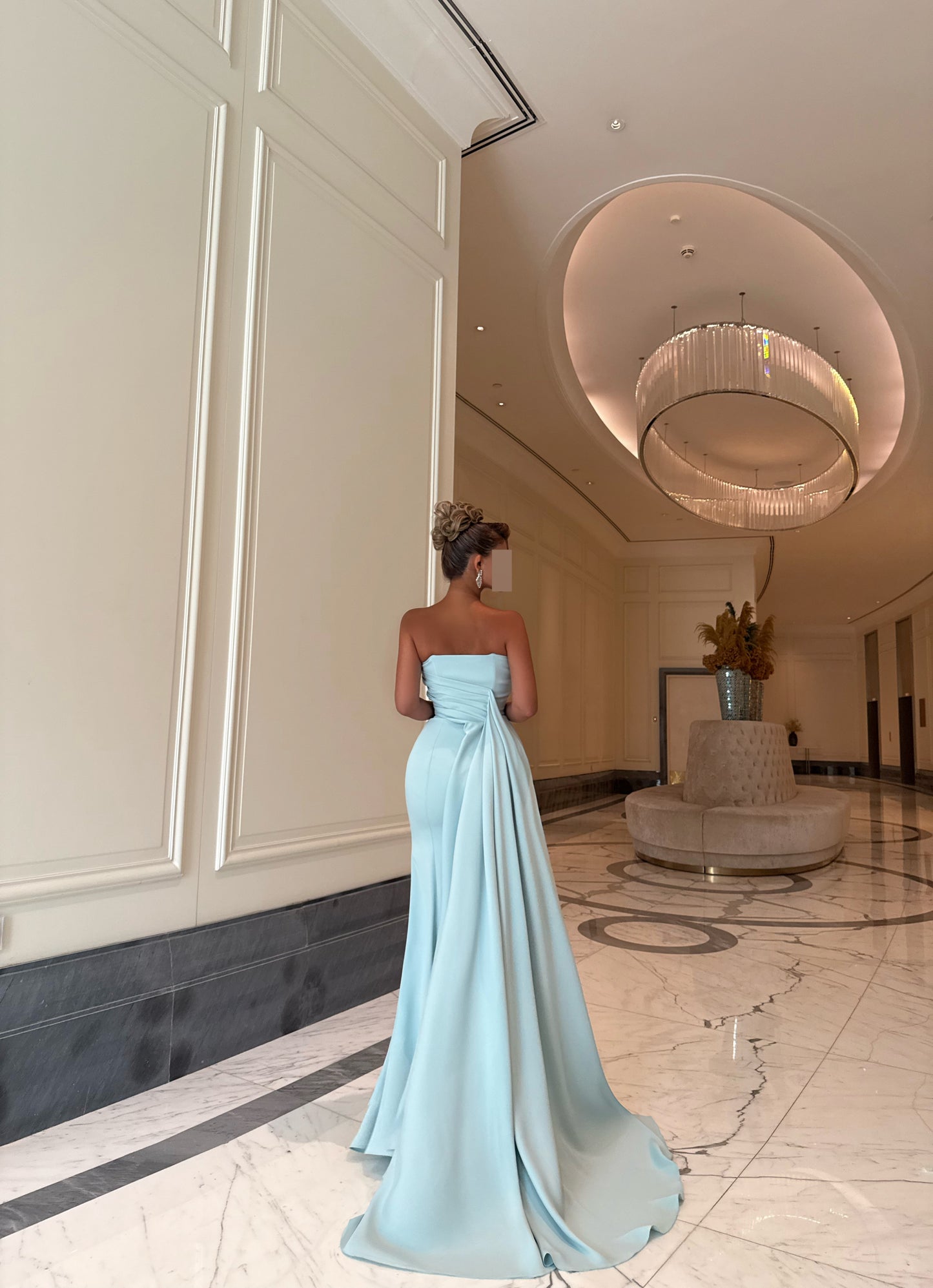 LIGHT TIFFANY ASYMMETRIC TUBE DRESS WITH TRAIL