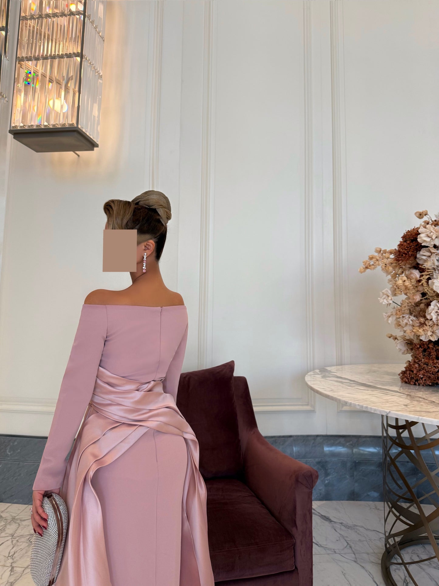 LIGHT PINK OFF SHOULDER FITTED DRESS WITH DRAPE AND TRAIL