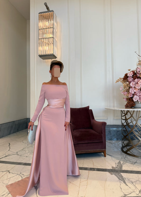 LIGHT PINK OFF SHOULDER FITTED DRESS WITH DRAPE AND TRAIL