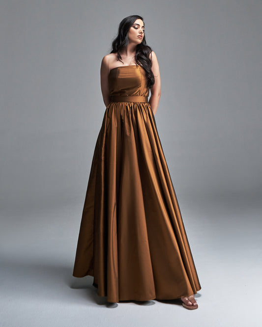 BROWN TUBE DRESS WITH EXAGGERATED SLEEVE ABAYA
