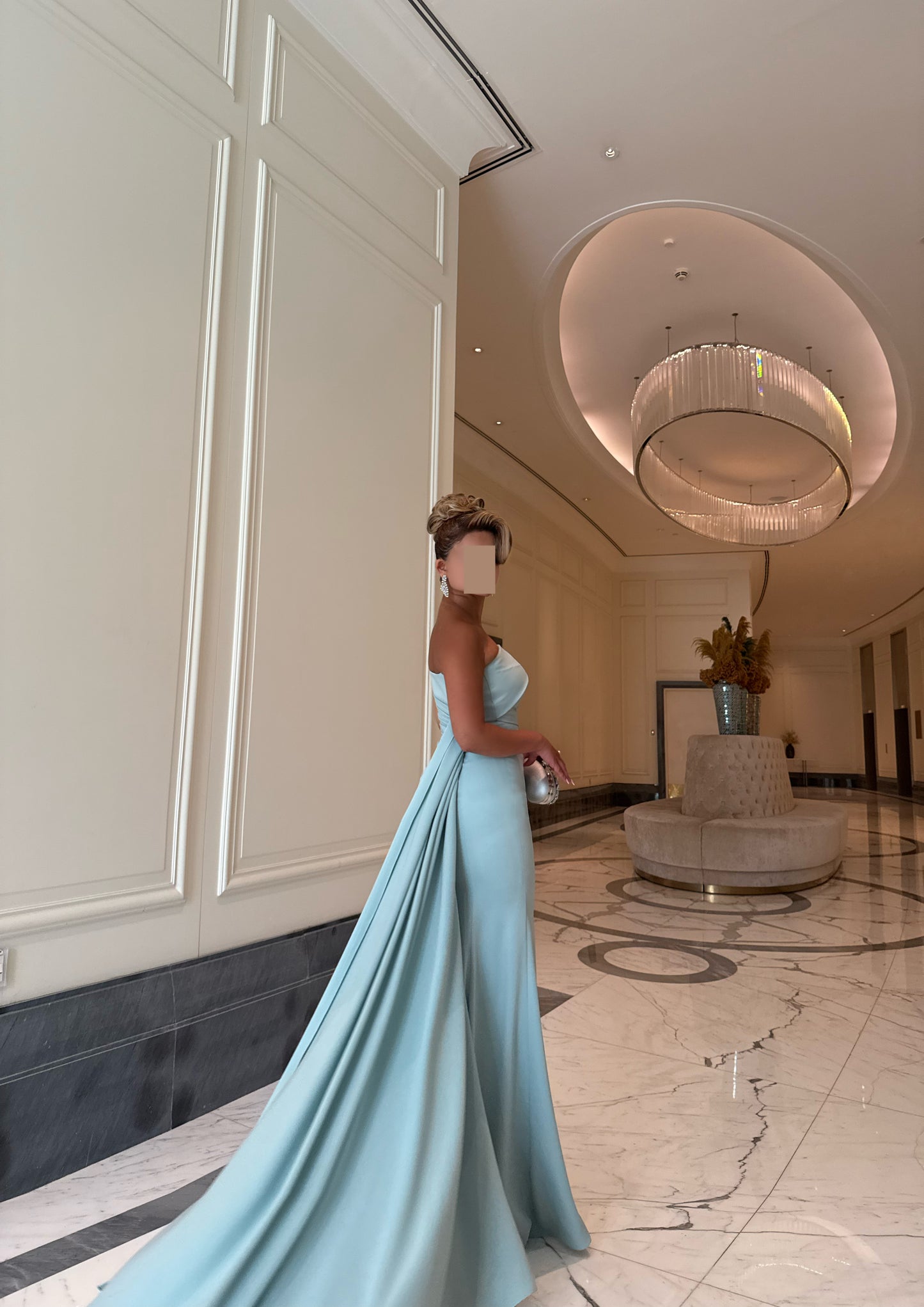 LIGHT TIFFANY ASYMMETRIC TUBE DRESS WITH TRAIL